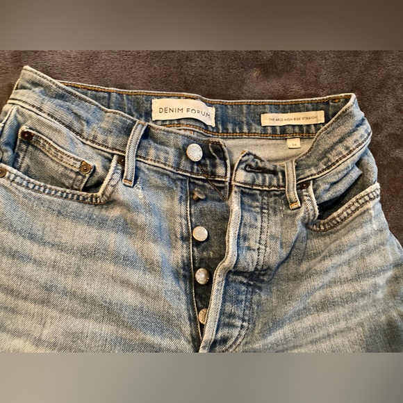 Denim Forum Arlo High Raise - Straight Size 26✨🤍💙 - Picture 3 of 4